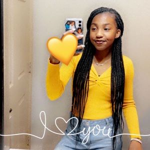 Meet your Posher, Alyssa